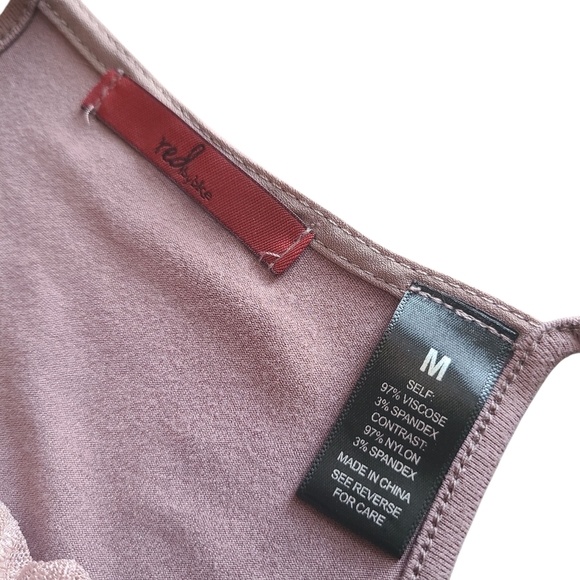 Buckle Red by BKE Lattice High Neck Tank Top Lavender Size Medium - Picture 4 of 6